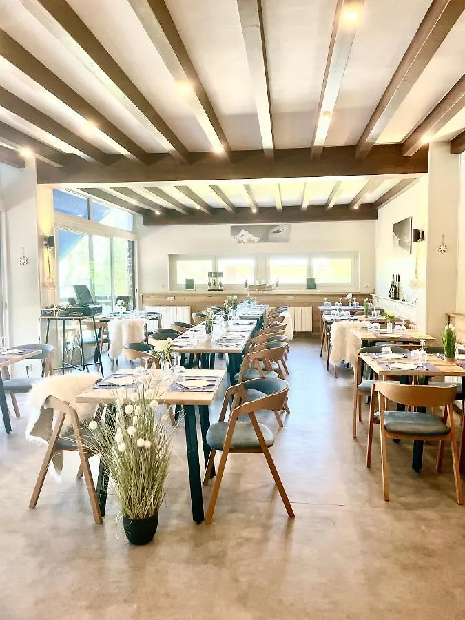 Hotel La Rua Albiez-Montrond