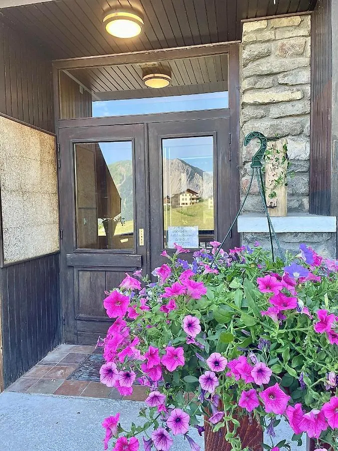 Hotel La Rua Albiez-Montrond